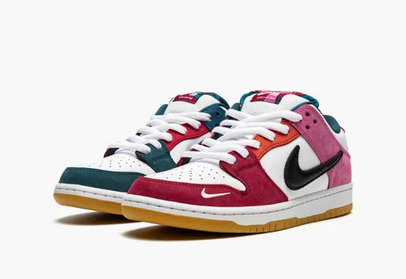 Sale on Women's Nike Dunk SB Low Pro QS - Parra (Friends & Family)! Shop Now!