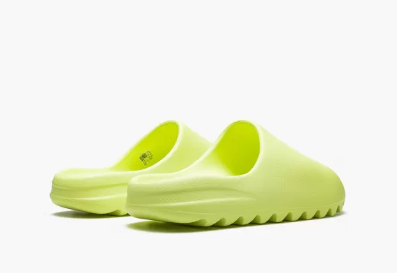 Yeezy Slide - Glow Green 2022