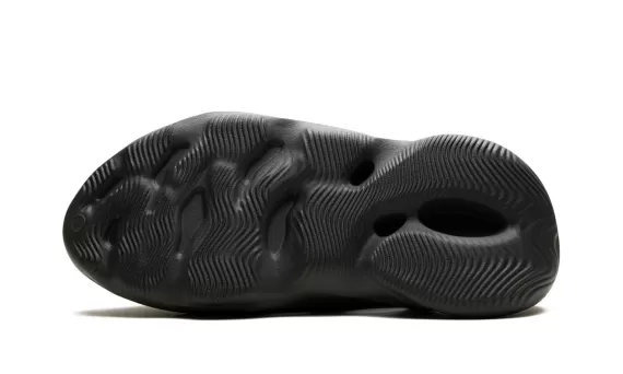 Yeezy Foam Runner - Carbon