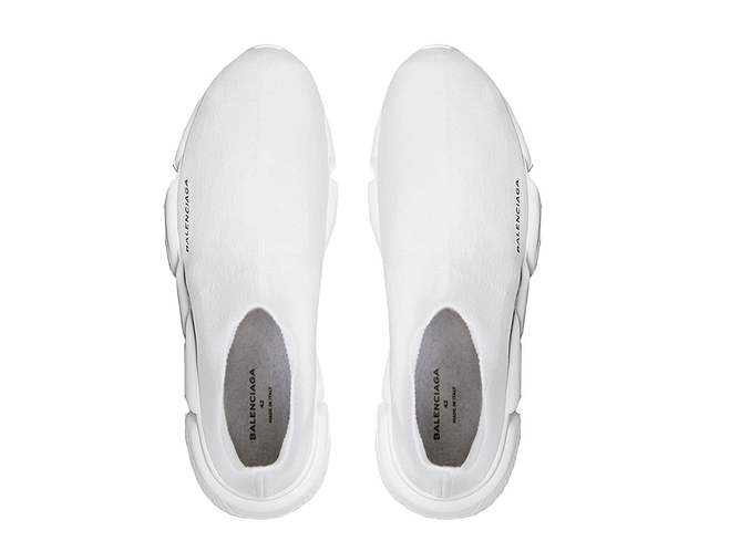 Stay active in your new BALENCIAGA SPEED RUNNER MID WHITE shoes